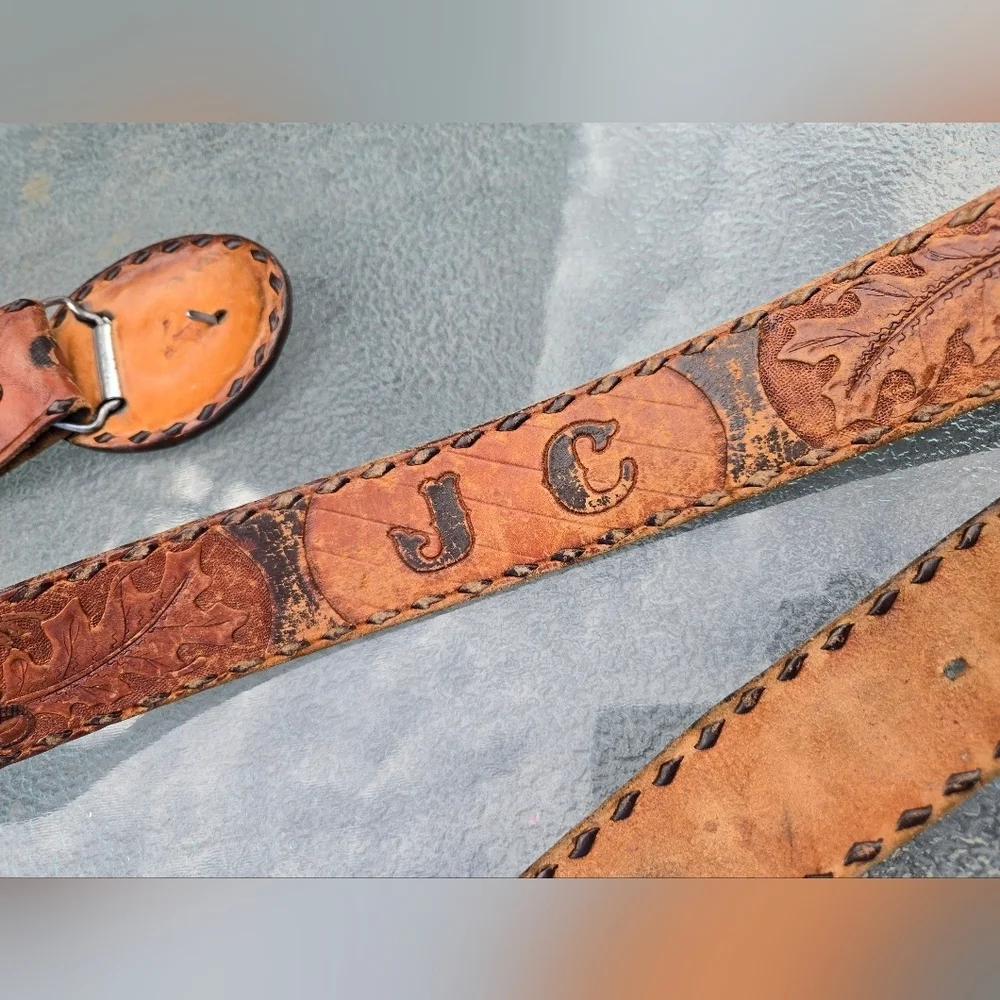 Vtg 70's Brown Hand Carved TOOLED Leather 42